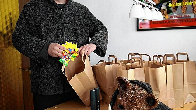 Die Fasnachtsclique D`Ripplinger Wildsäu hat mit dem Vorsitzenden Stefan Lütte (Bild) ein Fasnachtsüberlebenspaket für Kinder geschnürt.