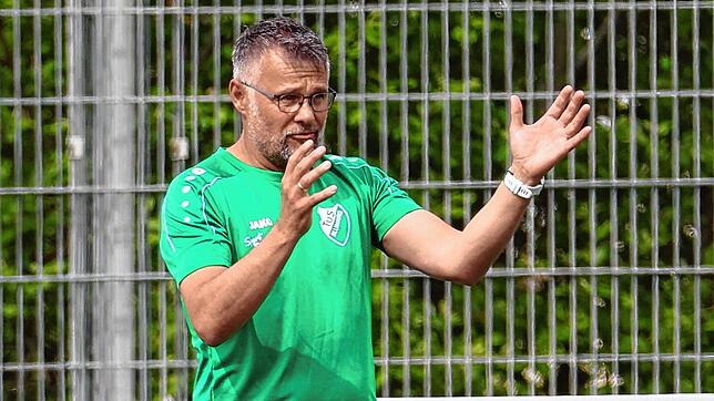 Frank Berrer, Trainer des TuS Blumberg, fehlt ein Großteil seiner Stammspieler.