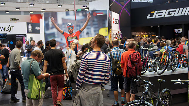 Nachdem es im vergangenen Jahr keinen Publikumstag bei der Fachmesse &bdquo;Eurobike&ldquo; gegeben hat, war der Ansturm auf den ...