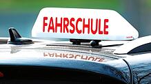 Dem verurteilten 42-jährigen Fahrlehrer aus dem Landkreis Sigmaringen wird die Lizenz entzogen.