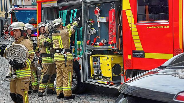 Die Feuerwehr Villingen, hier ein Bild von der Hauptprobe im September, muss in der Goldenbühlstraße einen Brand löschen, der durch ...