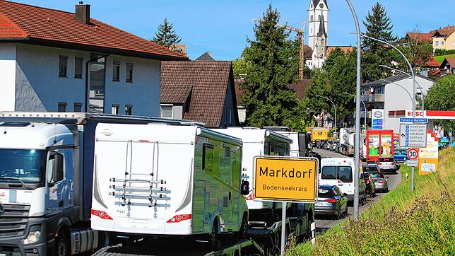 Die Markdorfer B-33-Ortsdurchfahrt ist ein Nadelör. Zu Stoßzeiten reicht die Schlange zuweilen bis an die Ortsausgänge. Im Schnitt ...