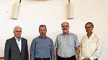 Aufsichtsrat Albrecht Römer sowie die Vorstände der Camphill-Schulgemeinschaften Cornelius Weichert, Herbert Heim und Burkhard Haus. ...
