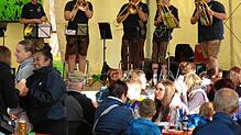 Bild : Gutmadinger Parkfest mit vielen Besuchern trotz wechselhaftem Wetter