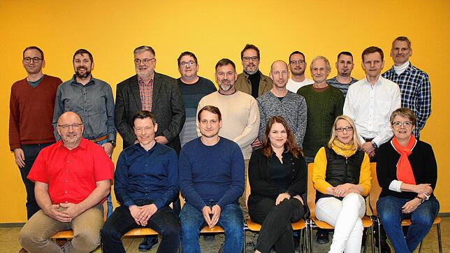 Die Kandidaten der Freien Wähler (von links): Simon Zolg, Bruno Basler, Wolfgang Löhle, Daniel Groschinski, Daniel Armbruster, Alexander ...