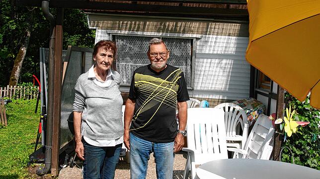 Betreiberin Angela Mut und Diethelm Fußhöller freuen sich, wieder mehr Gäste auf dem Campingplatz begrüßen zu dürfen. Bilder: Johannes ...