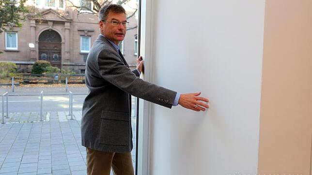 So viel dicker mussten die tragenden Mauern des neuen Kunstmuseums in der Ekkehardstraße gebaut werden, um den Erdbebenschutz beim Umbau ...