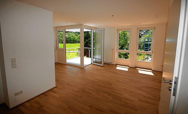 Viel Platz auf wenig Quadratmetern: Die Mikrolofts machen mit ihrer offenen Bauweise ihrem Namen alle Ehre. Sogar ein Balkon gehört zu ...
