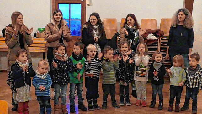 „Wer will fleißige Handwerker sehn, der muss zu uns Kindern geh‘n.“ – Die Kinder des Kinderhauses Wunderfitz ...