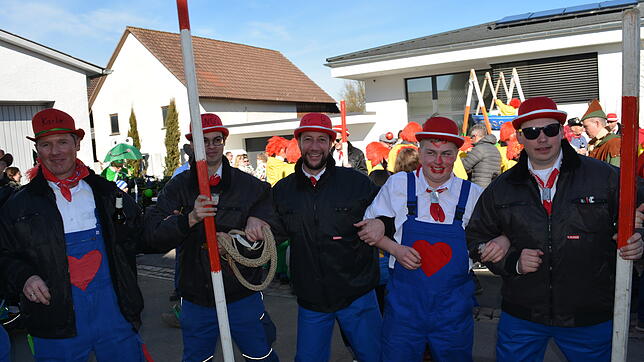Bild : Bilder vom Narrenbaumsetzen in Leimbach