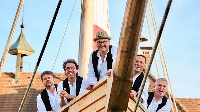 Die Alemannenrockband Luddi feiert CD-Taufe am 31. Juli um 20 Uhr im Freilichtheater mit Theaterschiff im Kloster Riedern am Wald. Von ...