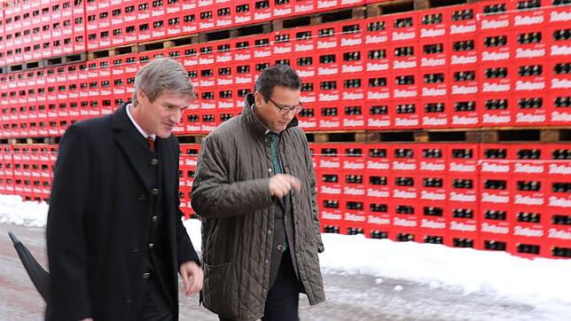 Gemeinsame Wege gehen Alleinvorstand und Aufsichtsratsvorsitzender der Staatsbrauerei Rothaus, Christian Rasch (links), und Mínister ...