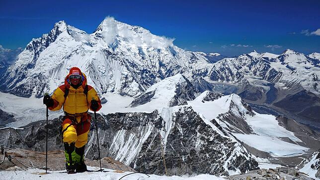 Alix von Melle auf dem fünfthöchsten Berg der Welt, dem Makalu mit einer Höhe von 8.485 Metern. Insgesamt hat die gebürtige Hamburgerin ...