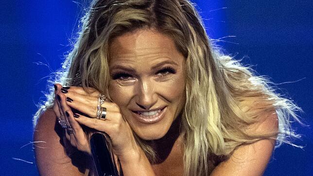 Helene Fischer hat sich bei Proben eine Rippenfraktur zugezogen.