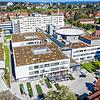 Klinikum Konstanz und die orthopädische Fachklinik Vincentius sind unter einem Dach in einem hochmodernen Gebäude untergebracht.