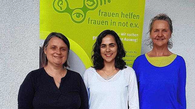 Sie beraten nun Frauen, die Gewalt erfahren haben (von links): Michaela Heller, Lisa Angulo und Claudia Nicolay.