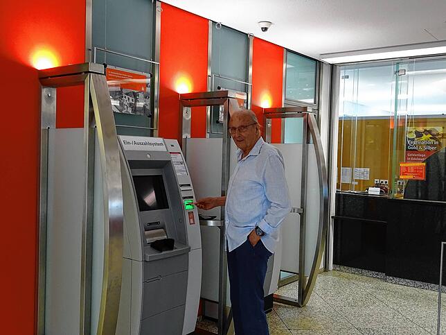 Karlheinz Sperling ist mittlerweile 88 Jahre alt und für das ehemalige Vorstandsmitglied der Sparkasse ist die Nutzung eines ...