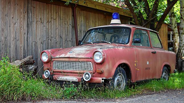 Bild : In Konstanz steht ein alter Feuerwehr-Trabi: Das ist die Geschichte hinter dem ungewöhnlichen Gefährt