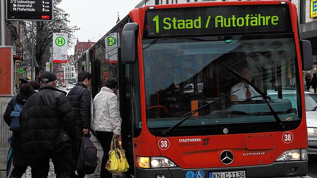 Hier am Bodanplatz schlug ein 27-Jähriger Mann auf einen 36-jährigen Gambier ein. Mehrere Frauen griffen ein.