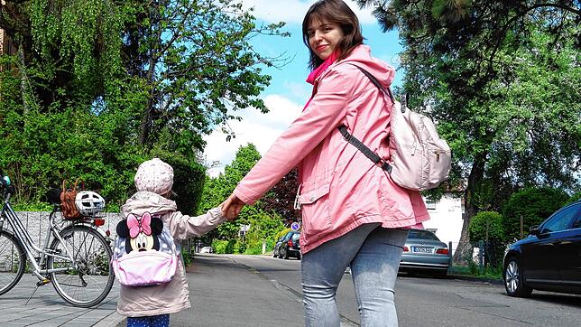 Ewa Ziehm aus Überlingen hat nach langer Suche Glück gehabt. Ihre kleine Tochter geht mittlerweile in eine Kita.