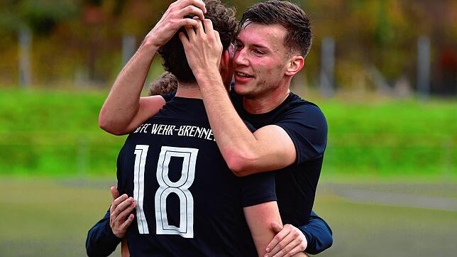 Bild : SG FC Wehr/Brennet besiegt den FC Schönau mit 3:0 – und wir haben Bilder!