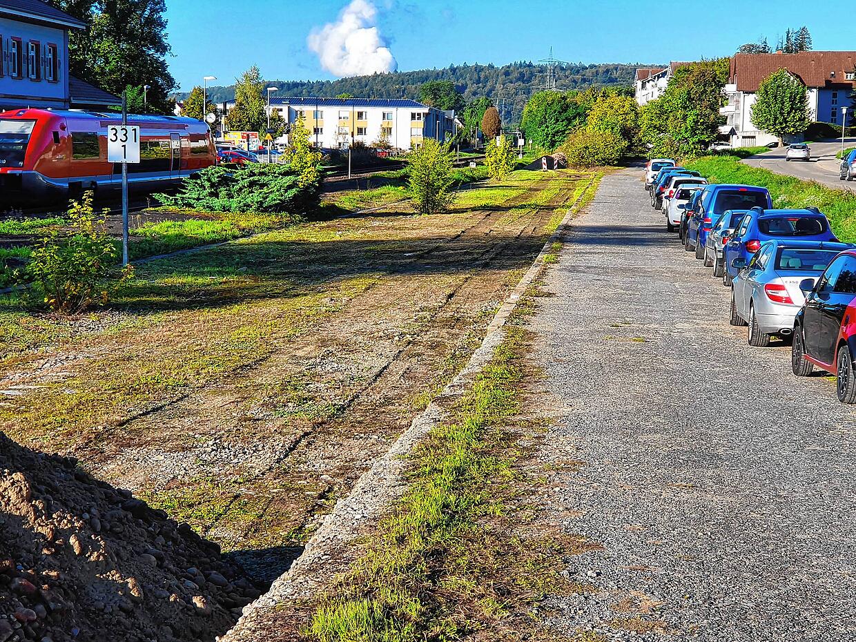 Parkplatz-Hebebühne in Waldkirch gibt unter Auto nach - Waldkirch -  Badische Zeitung