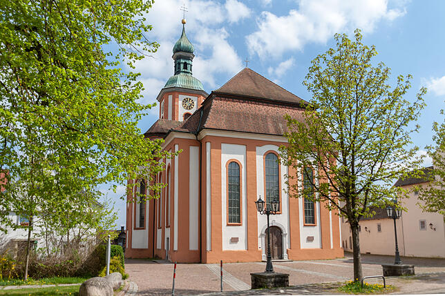 Auch wenn man es ihr nicht ansicht – die Peter Thumb Stadtpfarrkirche Mariä Himmelfahrt ist dringend sanierungsbedürftig.