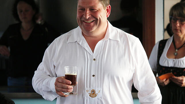 Biersommelier Ulrich Stegmann aus Salem stellt bei Verkostungen verschiedene Biere vor.