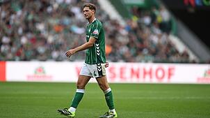 Werder Bremen muss gegen den SC Freiburg auf Niklas Stark verzichten.
