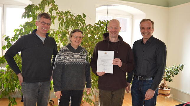Pfarrer Bernhard Stahlberger (Zweiter von rechts) und das Seelsorgeteam mit Dietmar Sendelbach, Regina Jaekel und Johannes Herrmann (von ...