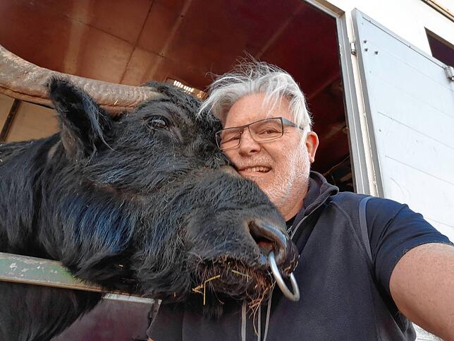 Bild 4: Ein Wanderzirkus kann nicht weiter: Familie Renz benötigt Futter für ihre 22 Tiere