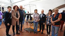 Organisatoren und Künstler: Zara Tiefert-Reckermann (von links, Freunde Schloss Tiengen), Kulturamtsleiterin Kerstin Simon, Wolfgang ...