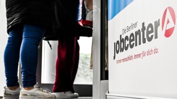 Wenn sich die eigenen Lebensumstände ändern, muss man das Jobcenter darüber informieren.