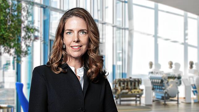 Thelse Godewerth managt beim Friedrichshafener Maschinen- und Motorenbauer Rolls-Royce Power Systems die Transformation und ist ...