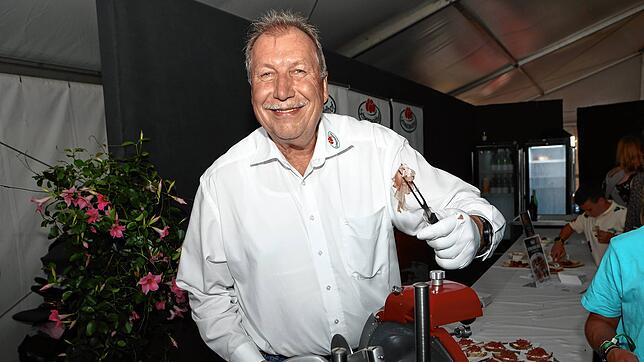 Bild : Sponsorenempfang beim Fest der Pferde vom Garten ins VIP Zelt