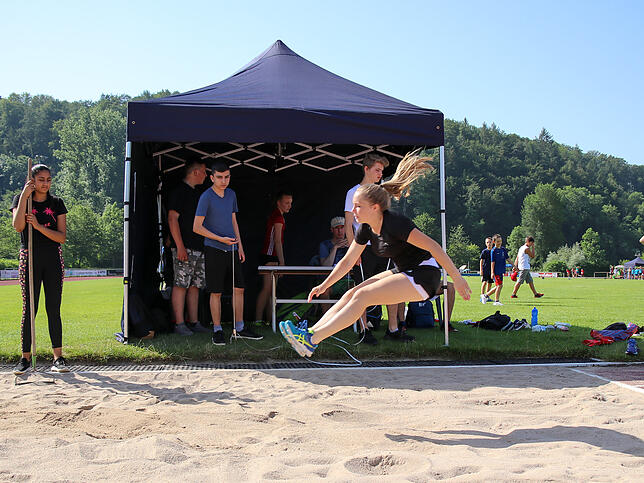 Bild 8: Bilder vom Kreisfinale des Schulwettbewerbs &bdquo;Jugend trainiert für Olympia&ldquo; am Donnerstag im Langensteinstadion Tiengen
