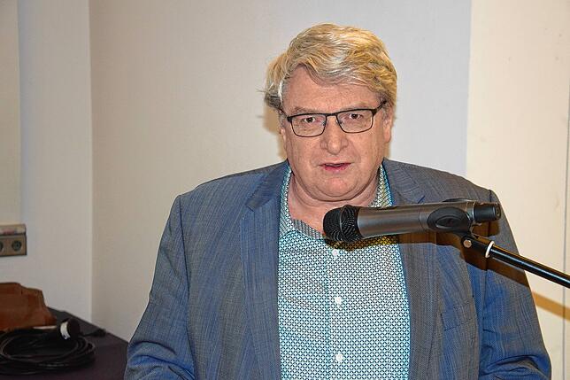 Georg Müller, Vorsitzender des St. Vincentius-Vereins in Bad Säckingen, informierte auf der Mitgliederversammlung des Vereins über die ...