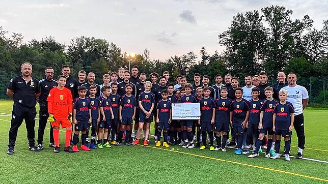Der Jugendförderverein Laufenburg sammelt ausgemusterte Trainingsmittel und gibt diese an caritative Institutionen oder hilfsbedürftige ...