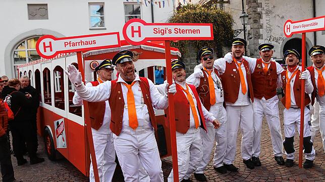 Bild : Die besten Bilder vom Rathaussturm in Markdorf