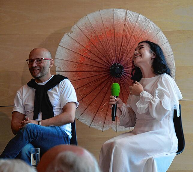 Barno Ismatuellaeva singt auf der Seebühne &bdquo;Madame Butterfly&ldquo;, muskalisch insziniert von Enrique Mazzola.