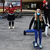 Punkte sammeln mit Bewegung: Schüler und Lehrer der Ten-Brink-Schule spornen sich gegenseitig an. Die Disziplinen waren abwechslungsreich.