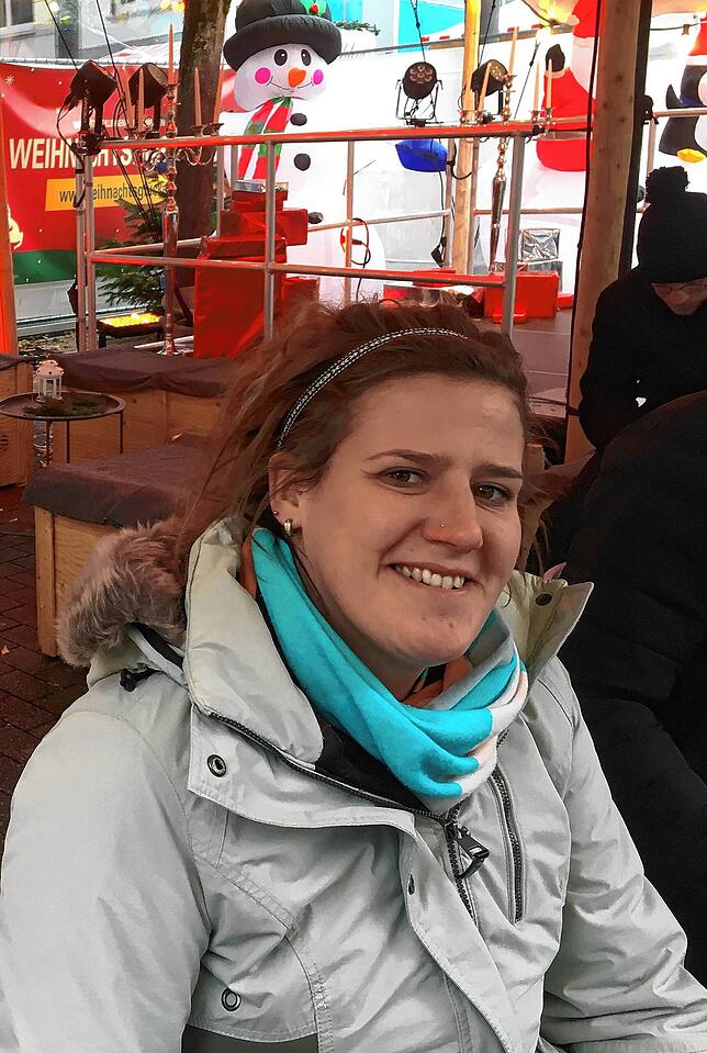 Jenny Kokott ist der Meinung, dass der Weihnachtsmarkt nicht mehr das ist, was er mal war. Ihr fehlen besonders die handwerklichen Stände.