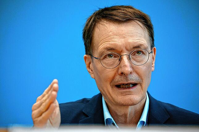 Karl Lauterbach verteidigte den Entwurf als Weg zu &bdquo;mehr Rechtssicherheit&ldquo;. (Archivbild)