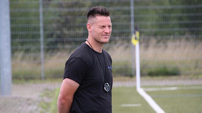Trainer Kay Schlageter und der TuS Bonndorf führte lange gegen die SG Marbach/Rietheim, die aber ihre Überzahl am Ende zum 4:1-Sieg nutzte.