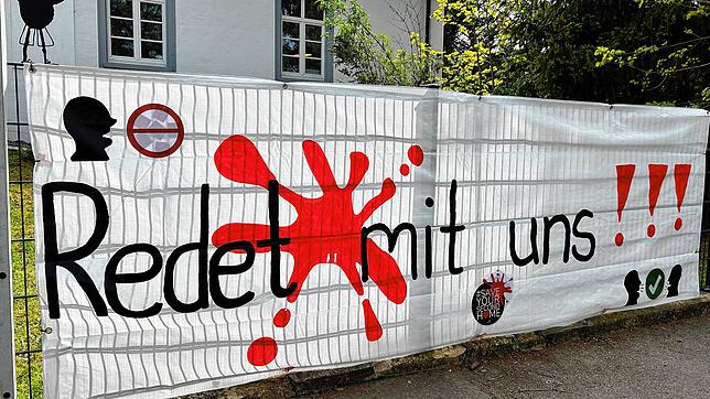 Protest gegen die Stadtverwaltung: Die Kindertagesstätte Kikripp wehrt sich gegen eine Geldrückforderung der Stadt in Millionenhöhe.