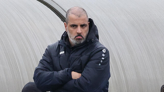 Serdar Yalcinkaya im März 2025. Damals noch als Trainer für den SV Allensbach. Dort trainierte er drei Jahre. Der 44-Jährige übernimmt ...