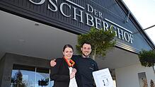Hotelfachfrau Sabrina Hermann und Koch Tobias Ernst haben am Öschberghof ihre Ausbildung gemacht und sorgen jetzt auf Bundesebene für ...