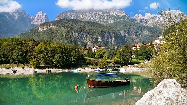Der Molvenosee im Trentino wurde zum schönsten See Italiens gewählt.