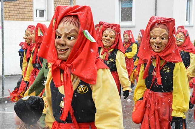 Bild 13: Bilder vom Narrensprung beim Ringtreffen des Alemannischen Narrenrings (Teil 5)