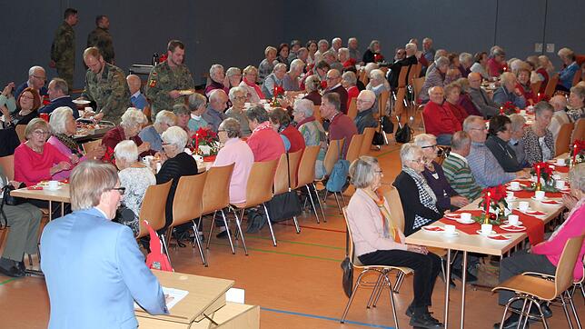 Letztmals begrüßte Edgar Lamm in seiner Funktion als Bürgermeister die Senioren in der Lichtenberghalle.